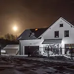 U Harrego I Przy Stawie Z Klimatyzacja, Balia, Sauna, Ogrodem I Parkingiem Кудова-Здруй