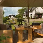 Апартаменты U Harrego I Przy Stawie Z Klimatyzacja, Balia, Sauna, Ogrodem I Parkingiem *