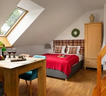 U Harrego I Przy Stawie Z Klimatyzacją, Balia, Sauna, Ogrodem I Parkingiem Apartament Kudowa-Zdrój