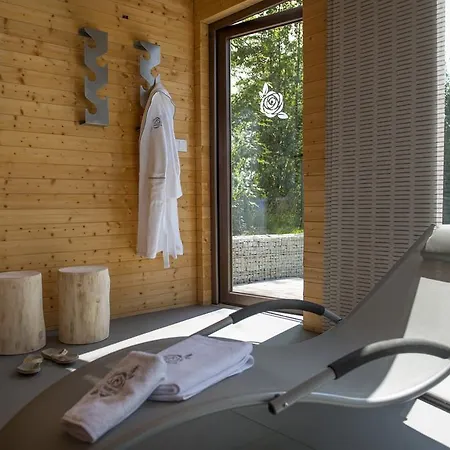 U Harrego I Przy Stawie Z Klimatyzacja, Balia, Sauna, Ogrodem I Parkingiem Apartamento Kudowa-Zdrój