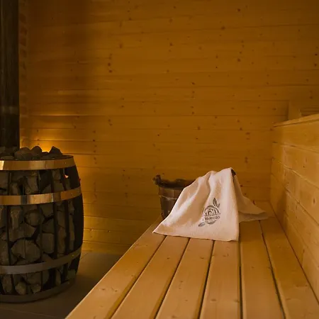 U Harrego I Przy Stawie Z Klimatyzacją, Balia, Sauna, Ogrodem I Parkingiem *