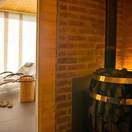 U Harrego I Przy Stawie Z Klimatyzacja, Balia, Sauna, Ogrodem I Parkingiem * Kudowa-Zdrój